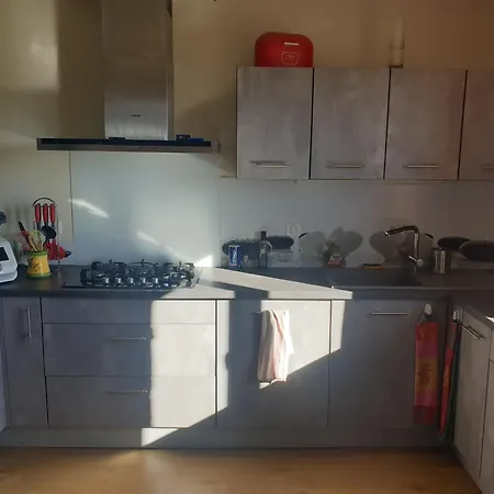 Au Calme Avec Cuisine Equipee En Supplement Sur Demande Homestay Figeac